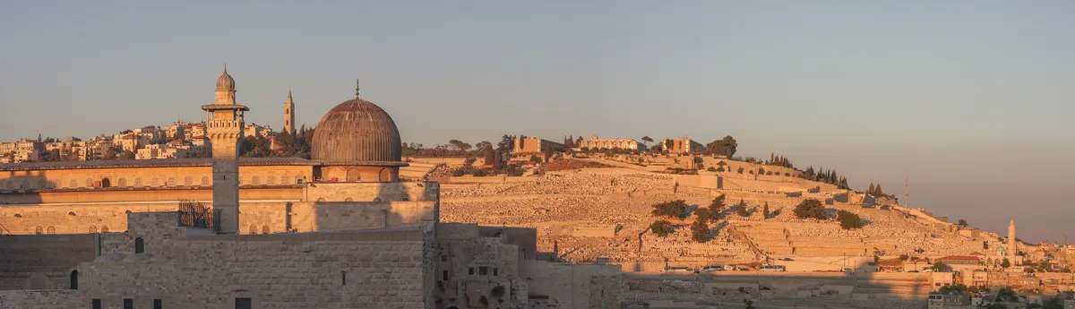 Shabbat in Jerusalem · Taxi Before and After Shabbat — A Shabbat-Observant Station